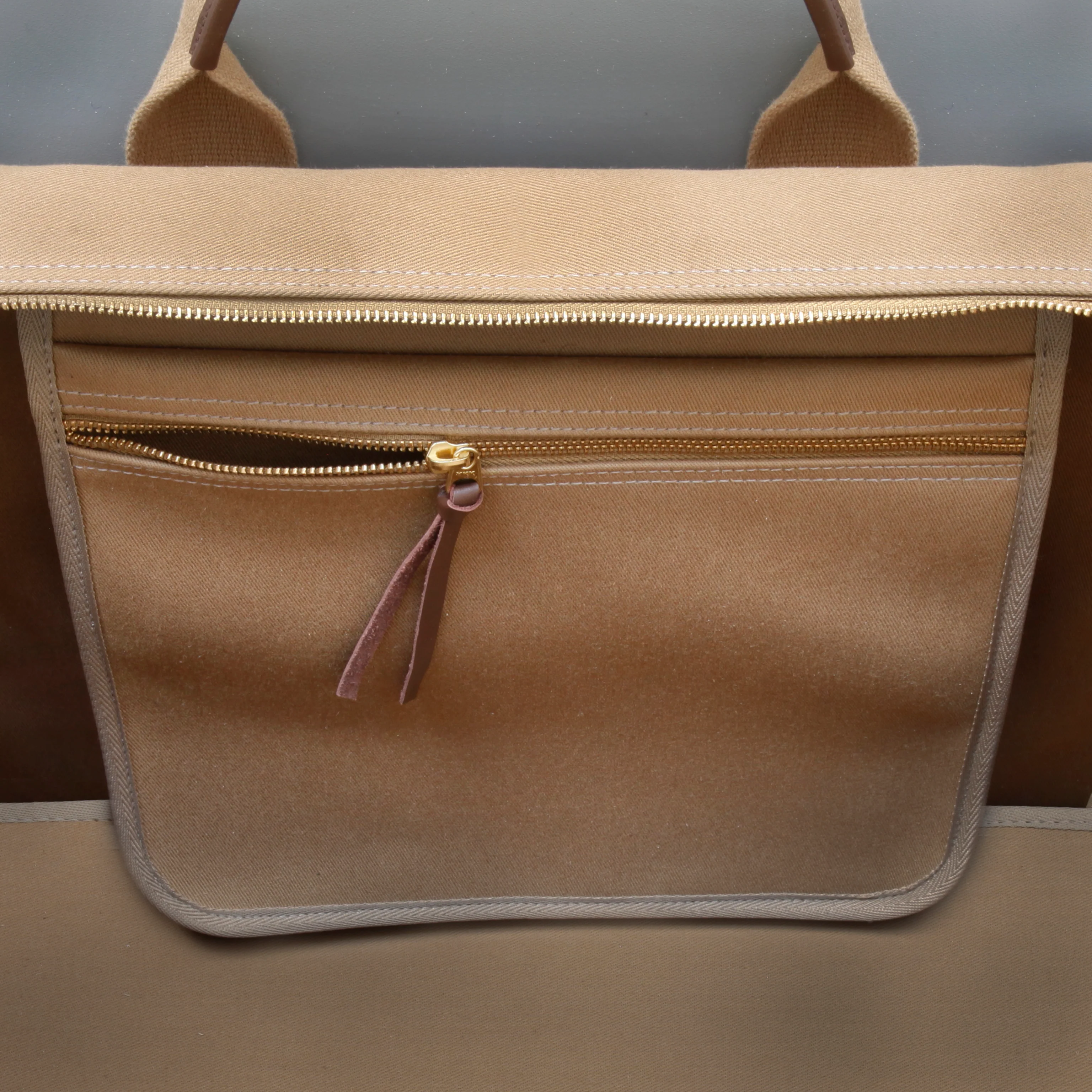 Holdall Khaki - Image 3