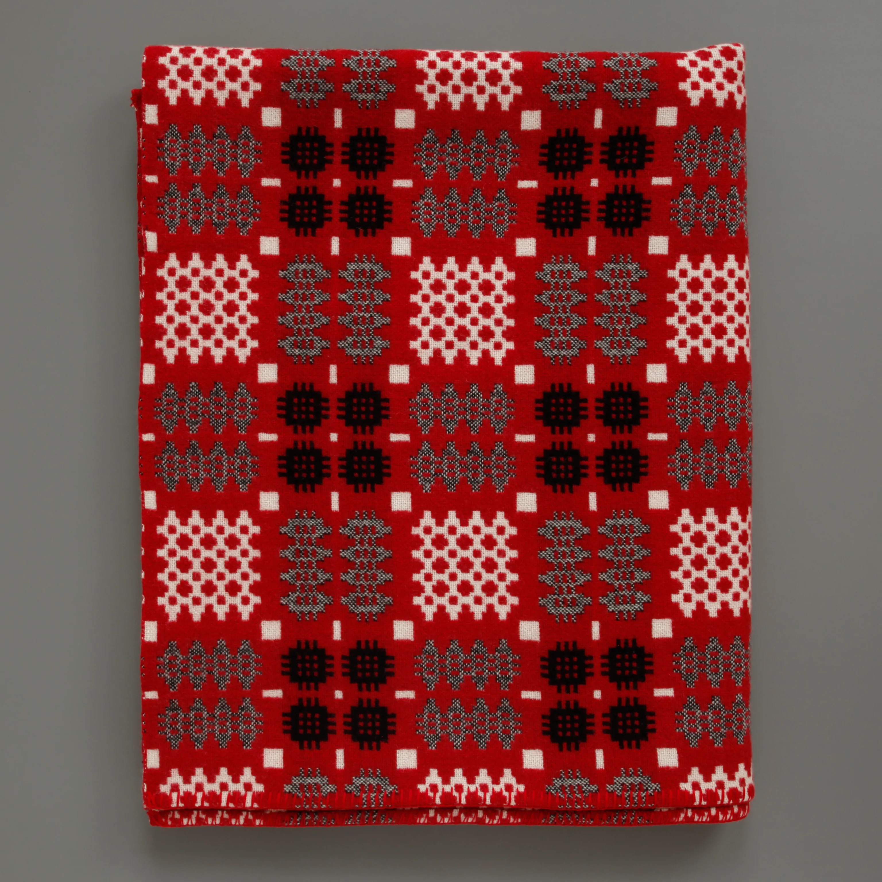 Welsh Tapestry Blanket Red - Image 2